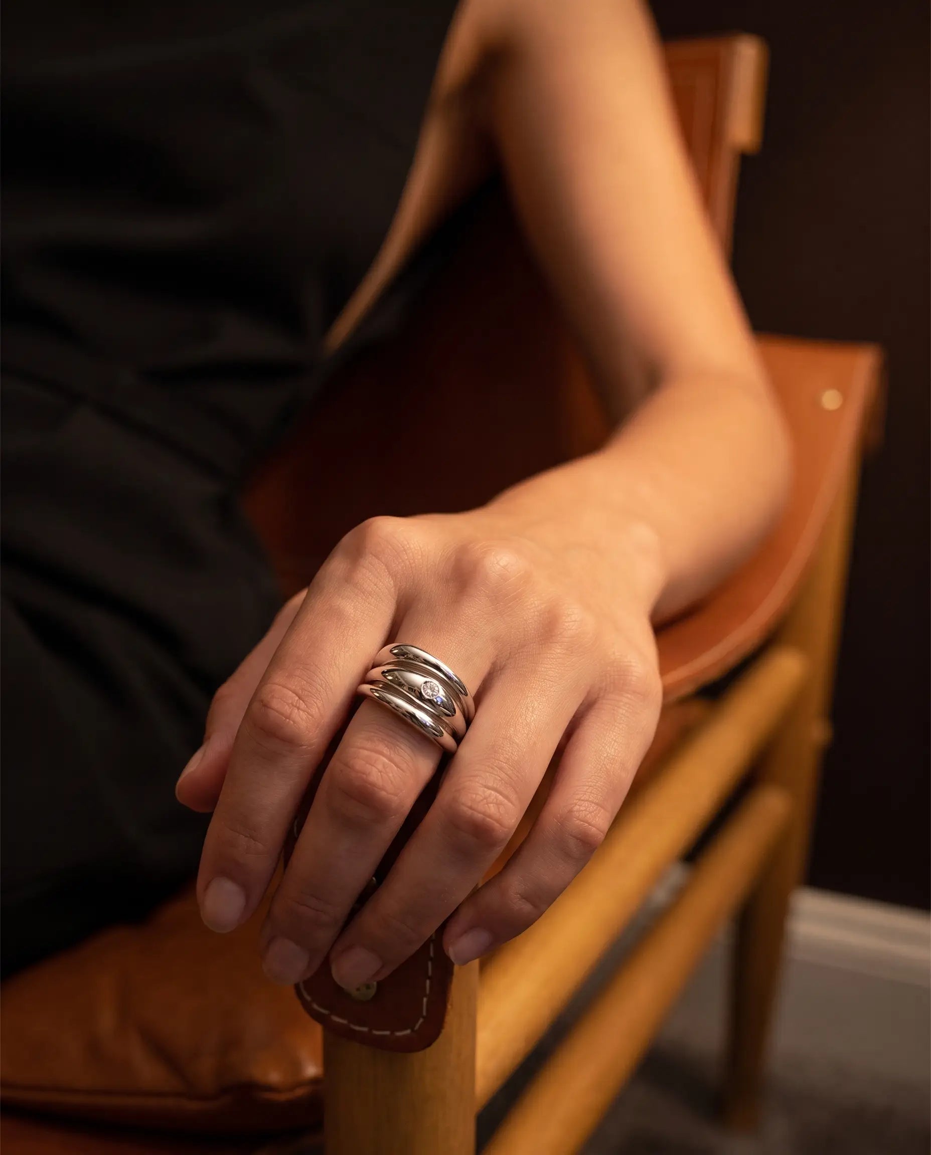 cascalia-ai ring-299-S_studio2_a1+solo.png