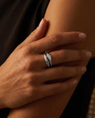 cascalia-ai ring-300-S_studio2_a1+solo.png