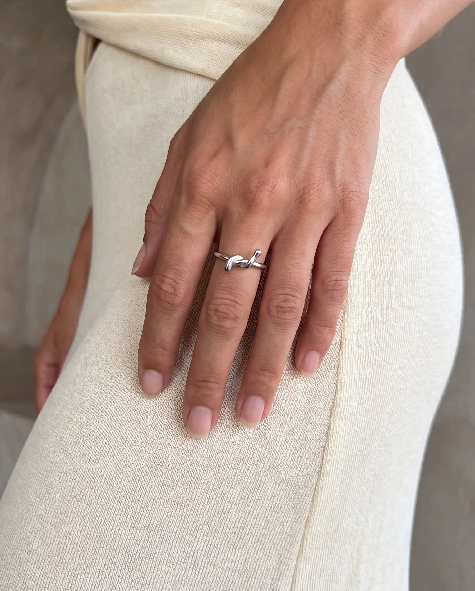 cascalia-ai ring-305-S_studio1_a1+solo.png