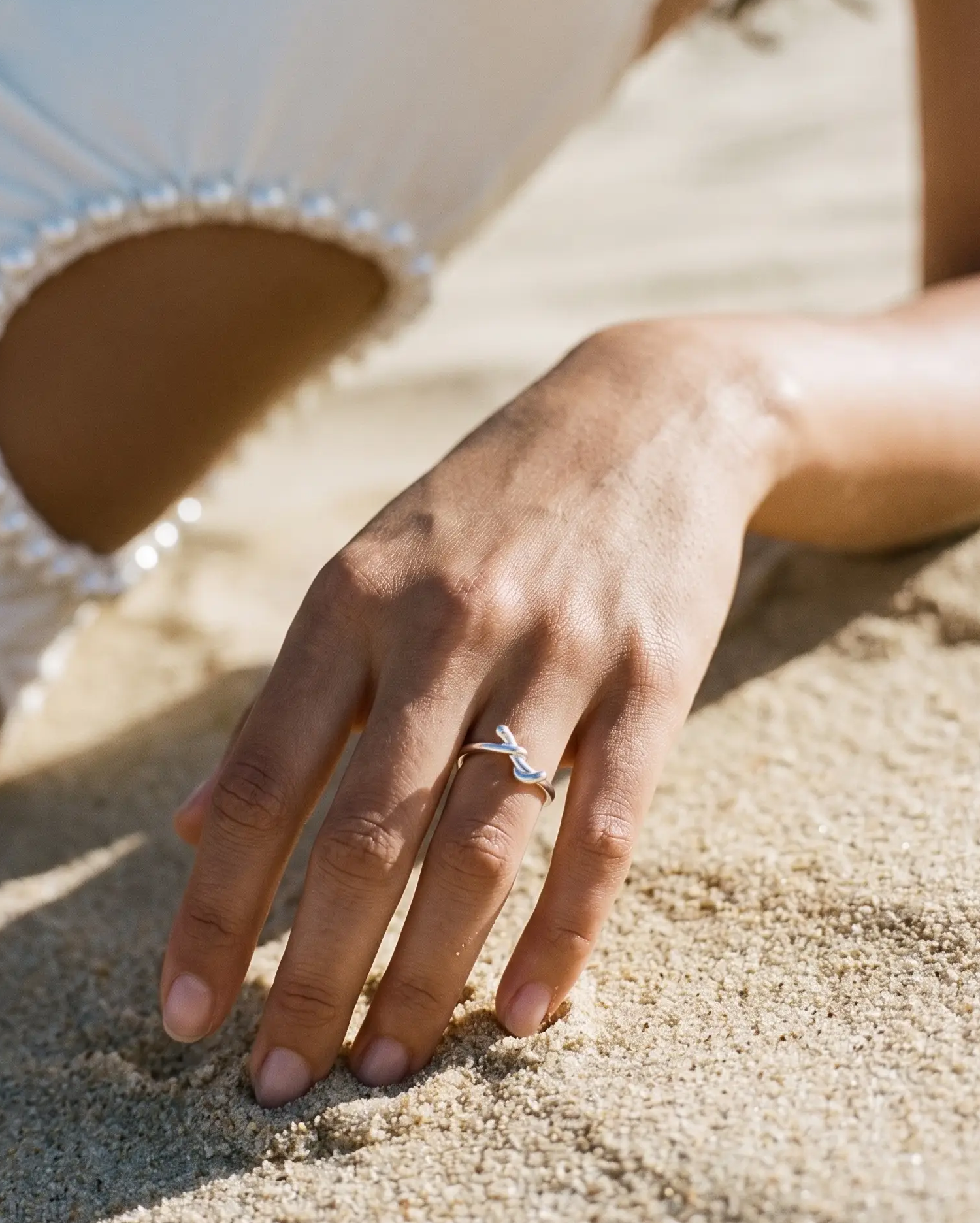 cascalia-ai ring-305-S_studio2_a2+ring105-S.png