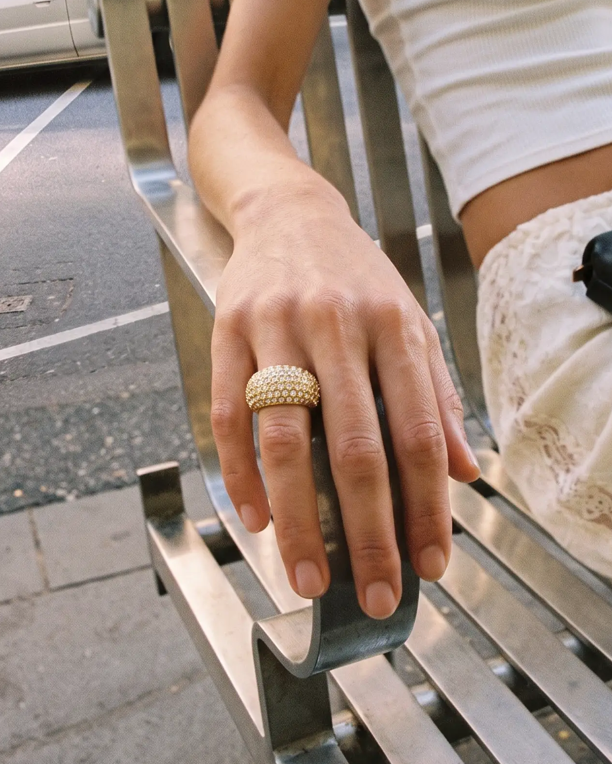 cascalia-ai ring-98_lifestyle1_a3+solo.png